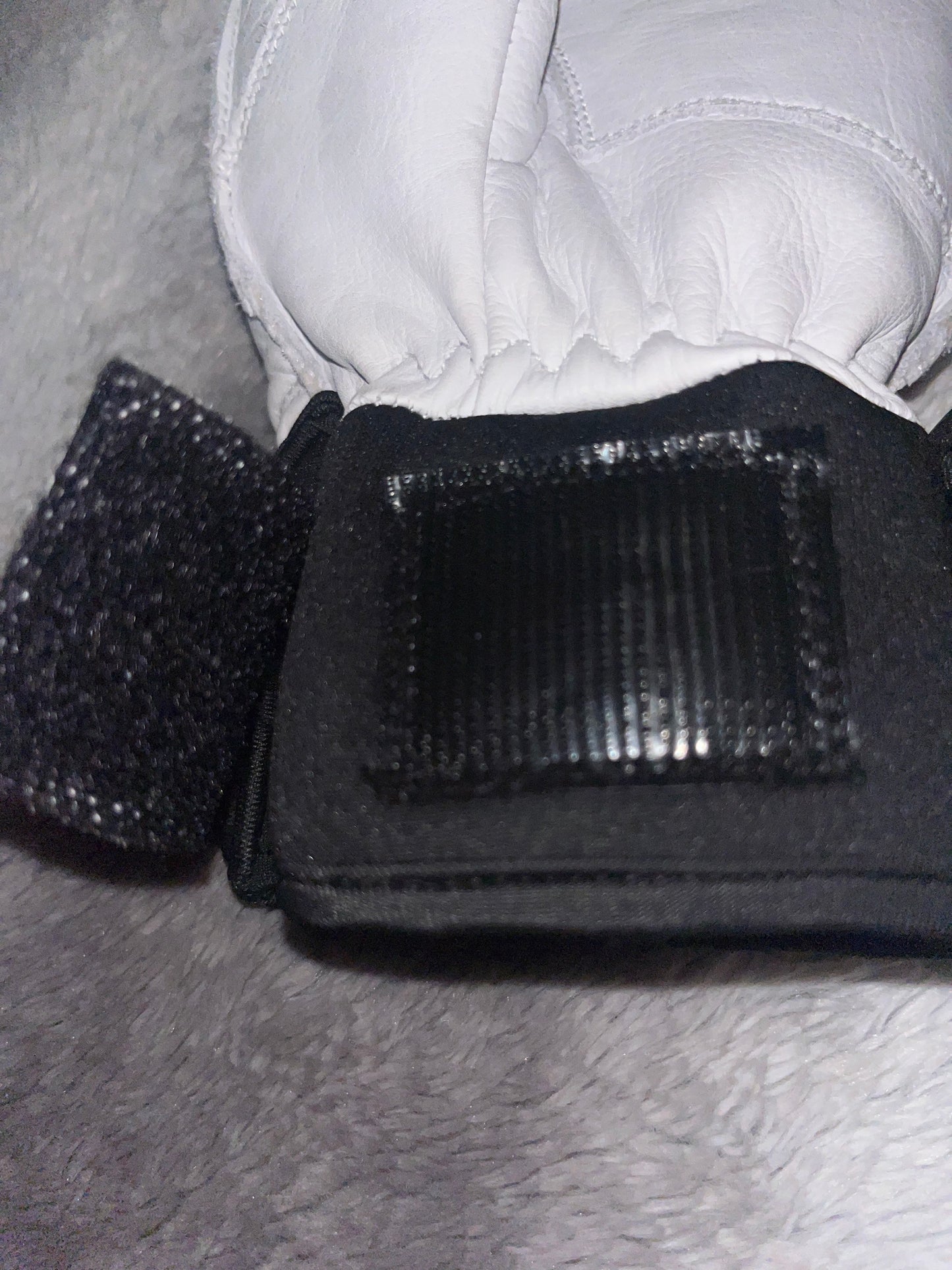 White HNP Ski Mittens